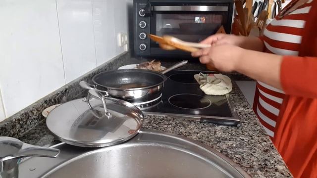 БЛЮДО ? ИЗ МОЛОДОГО ГОЛУБЯ ДЕЛИКАТЕС КАК ПРИГОТОВИТЬ /PLATO ? PALOMA JOVEN DELICA CÓMO COCINAR. смотреть онлайн