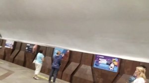 г. Новосибирск, Площадь Карла Маркса, обновлённый выход №4 ТЦ Грани, станция метро Площадь Маркса,