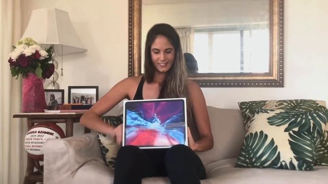 IPAD PRO 2020 UNBOXING! First look & Artist review #ipadpro2020 #ipadpro #ipadprounboxing #ipad12.9
