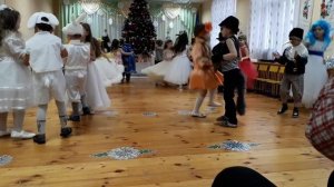 Танец в садике