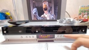 VIDEOREGISTRATORE VHS DVD PLAYER LG V190 6 TESTINE HI-FI STEREO CONDIZIONI ECCELLENTI + TELECOMANDO