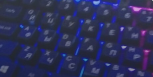 Наклейки на клавиатуру "VEROL" Фиолетовые 1.2х1.3см с русскими и английскими буквами.