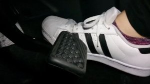 Sneaker Pedal Pumping 123