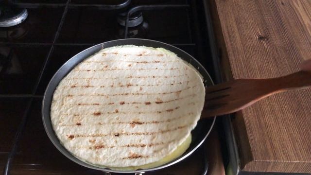 Омлет в лаваше с сыром и ветчиной?/ Вкусный завтрак/ Омлет с сыром