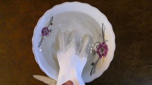 Восстановить поврежденное перо у голубя? Чиним хвост/How to repair a damaged feather in a pigeon