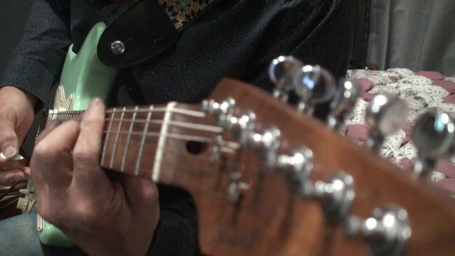 Artist STMVG through a Fender Supersonic смотреть онлайн