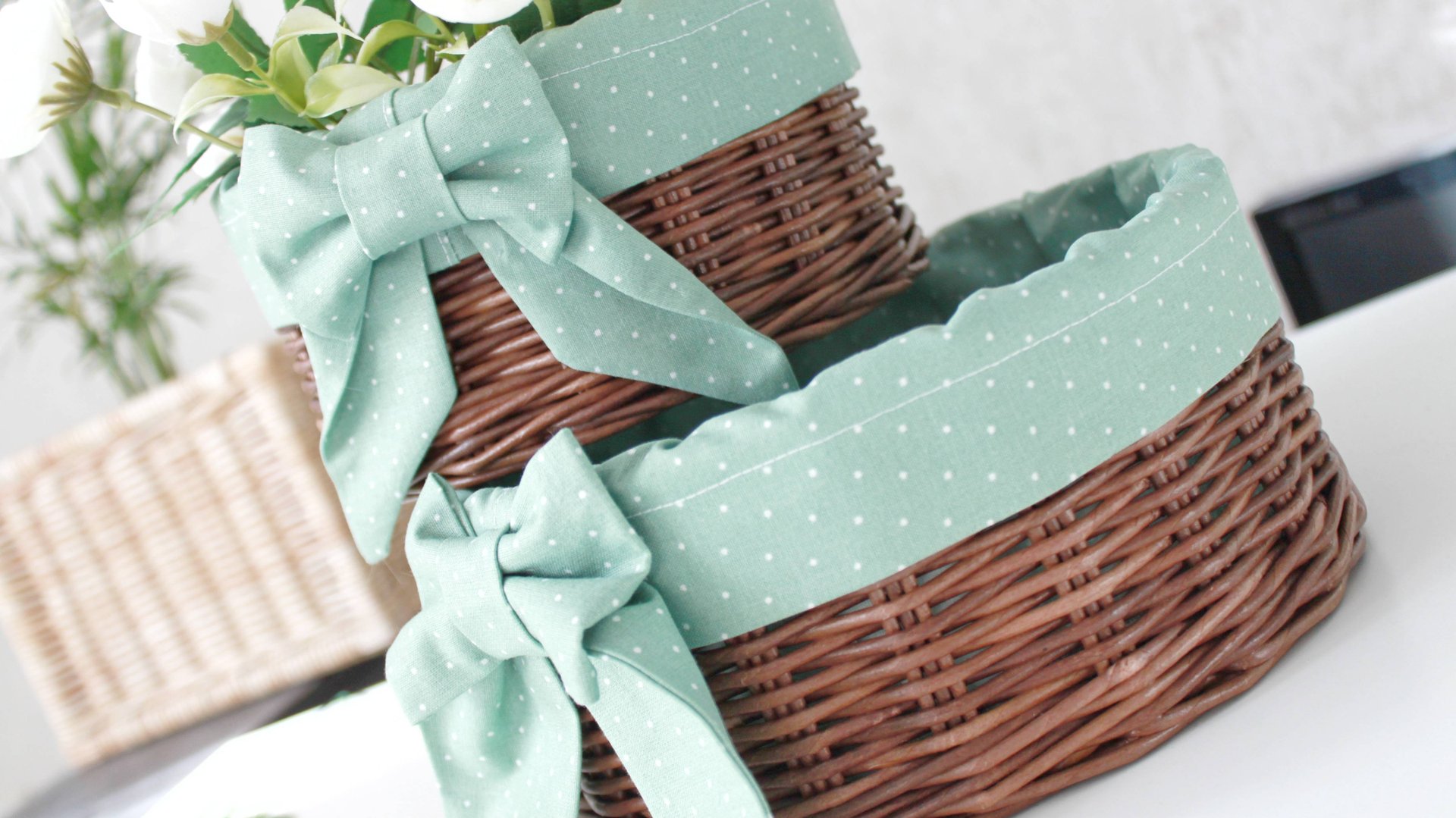 Плетем круглую корзинку с чехлом. Часть 1 смотреть онлайн