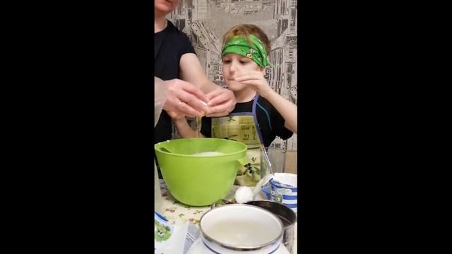 Печём наивкуснейшие кексы смотреть онлайн