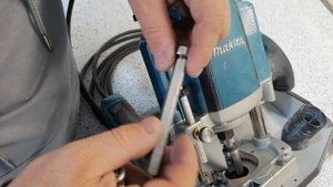 Подвижный упор для фрезера Макита