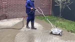 “MANUFACTURA CLEANING” мойка брусчатки аппаратом высокого давления