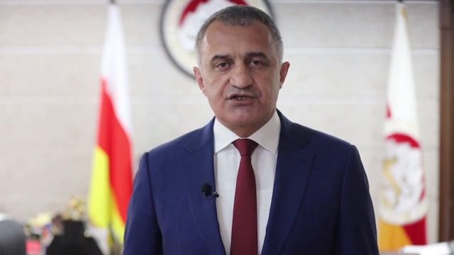 Бибилов назвал вхождение в состав России стратегической целью Южной Осетии