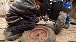 Деревенские будни, ремонт, замена ступицы на мотоблоке
