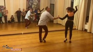 Шуточная Доминиканская Бачата. Олег Моралес и Елена Евграфова. Ла Пантера МАМБО! Bachata for fun.