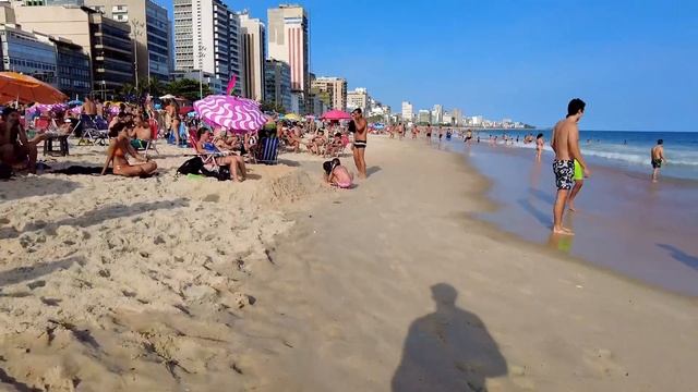 ?? Beach Party — LEBLON BEACH — Rio de Janeiro | THE BEST BEACH IN THE WORLD | Brazil 【 4K UHD 】 смотреть онлайн