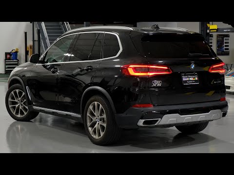 2022 БМВ X5 - Детали экстерьера и интерьера