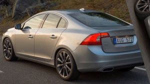 VOLVO S60 (2014)