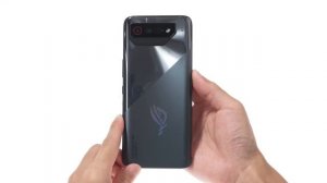 ROG Phone 7 - Official Unboxing Video | ROG
