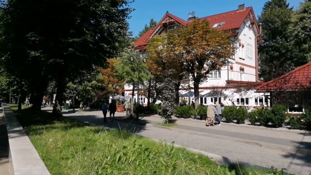 Прогулки по Светлогорску. Часть 1. От Светлогорска-1 к озеру Тихое. Улицы Гагарина и Октябрьская. смотреть онлайн