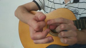 Бой пальцами и медиатором (Школа i-Plecto)