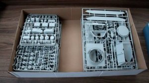 Обзор сборной модели Trumpeter Pz.Kpfw.VIII Maus 1/35 с полным интерьером.