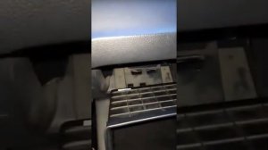 Подсветка бардачка Kia Rio и Hyundai Solaris своими руками