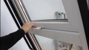 КАКИЕ МАНСАРДНЫЕ ОКНА ЛУЧШЕ - ДЕРЕВЯННЫЕ ИЛИ ПЛАСТИКОВЫЕ? ОБЗОР ЗА МИНУТУ. VELUX / FAKRO / REHAU