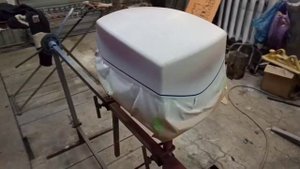 покраска колпака лодочного мотора