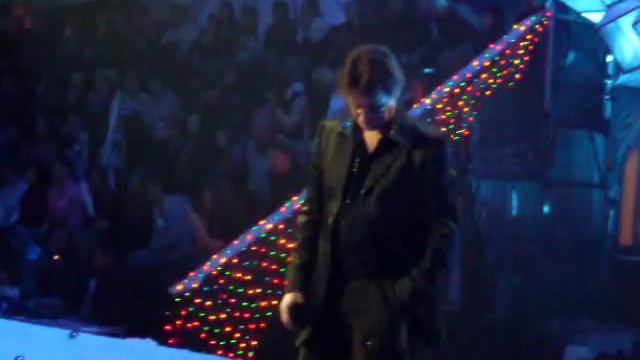 Александр Домогаров на сцене шоу "Звёздный лёд" смотреть онлайн