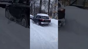 КИА СЕЛТОС. ЗАСТРЯЛ В СНЕГУ.