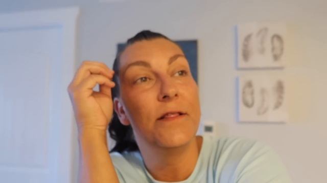 VACATION HOUSE TOUR! MOVING BACK INTO OUR VERY FIRST HOUSE! EMMA AND ELLIE смотреть онлайн