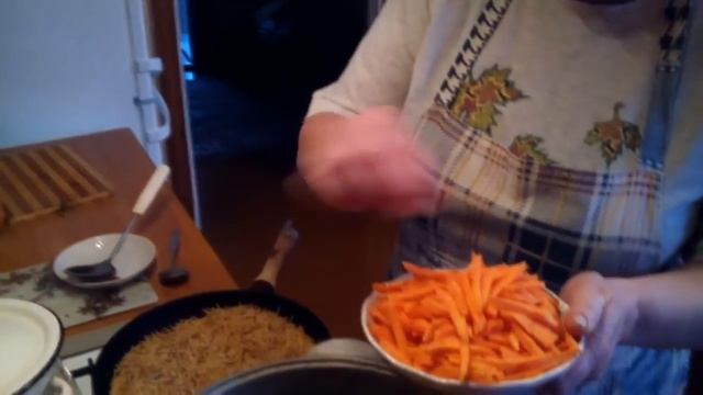 Плов из вермишели (узбекская кухня)
