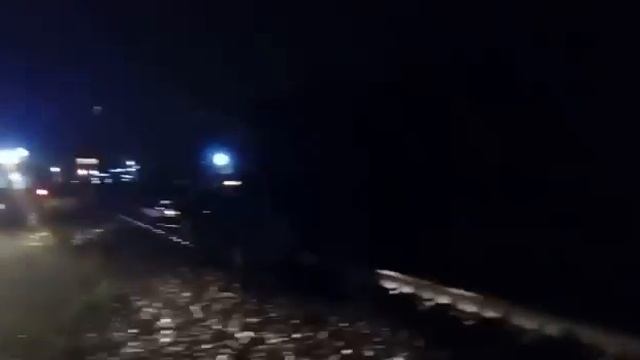 В Екатеринбурге грузовой поезд протаранил легковушку