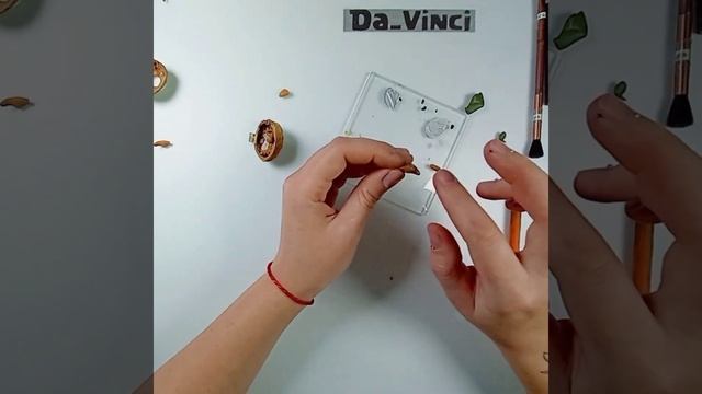 Белочка из полимерной глины в скорлупе ореха / как слепить  белочку