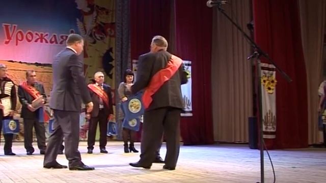 Главный праздник для земледельцев День урожая отметили в Славянском районе смотреть онлайн