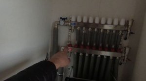 Котельная с одноконтурным газовым котлом на цокольном этаже, без затрат на утеплённый дымоход.