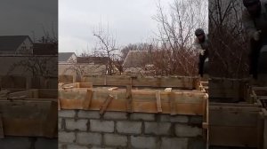 Заливка армопояса. Для дома из шлакоблока. Металл Монтаж.