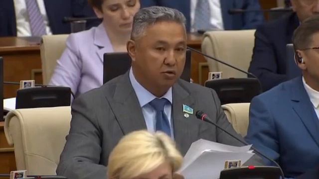 Фракция «Ак жол» НЕ ПОДДЕРЖАЛА отчётПравительства об исполнении бюджета