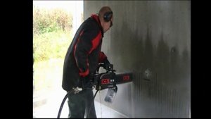 ICS - Пилим бетон.