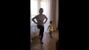 Танец "Пальчики-ручки"