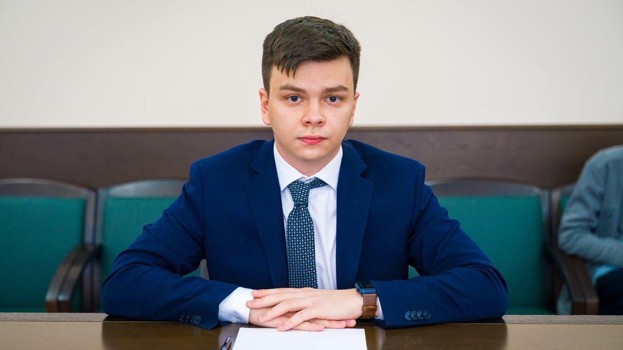 Слюсарь юрий борисович жена дети фото Наталья Комарова назначила своего представителя в Молодёжном парламенте - смотре