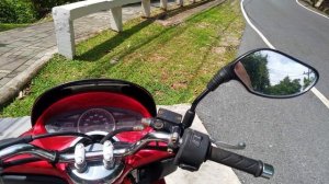 Арендовал в Таиланде скутер без прав и опыта вождения