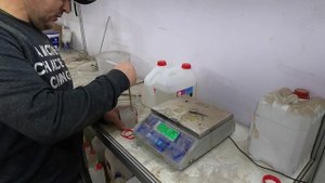 Журнальный столик из спила ясеня