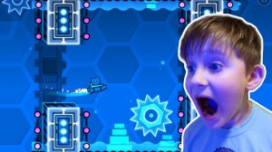 ИГРАЮ В GEOMETRY DASH!🤪 ОТ САМЫХ СЛОЖНЫХ ДО САМЫХ ПРОСТЫХ УРОВНЕЙ!😱