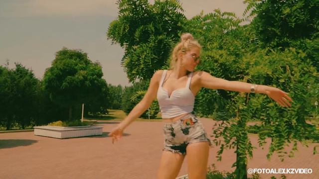 Как давно вы хотели сняться в ролике? Точно, время пришло! смотреть онлайн