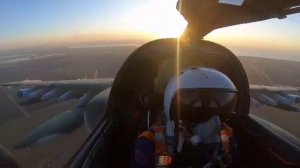 Су-25 Правильный радиообмен в группе.