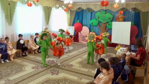 Танец подсолнухов и тыковок (полька) на осеннем утреннике 2016 в средней группе Муз рук Максюта Г В
