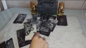 Что от Него ждать в ближайшее время? Гадание таро сегодня онлайн.