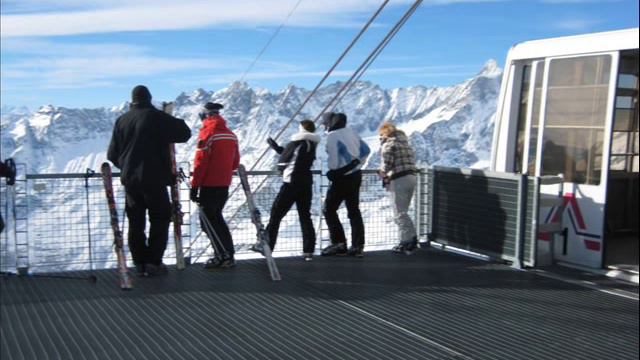 Cervinia Club Med 12/2007 смотреть онлайн