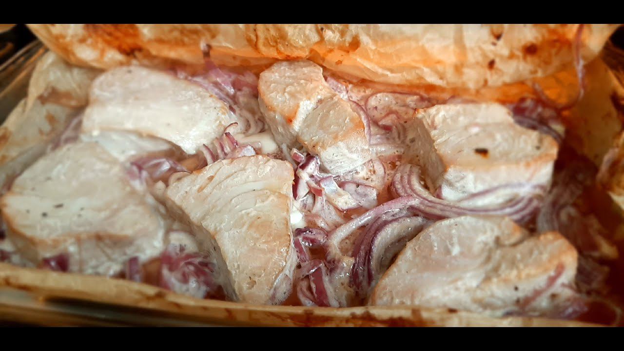 Запечённый тунец с луком. Вкусно! Просто! Питательно!