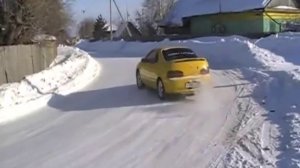 зимний дрифт на переднем приводе, тойота цинос 2013 год